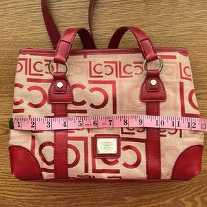 Red and tan cloth Liz Claiborne purse with shoulder strap!